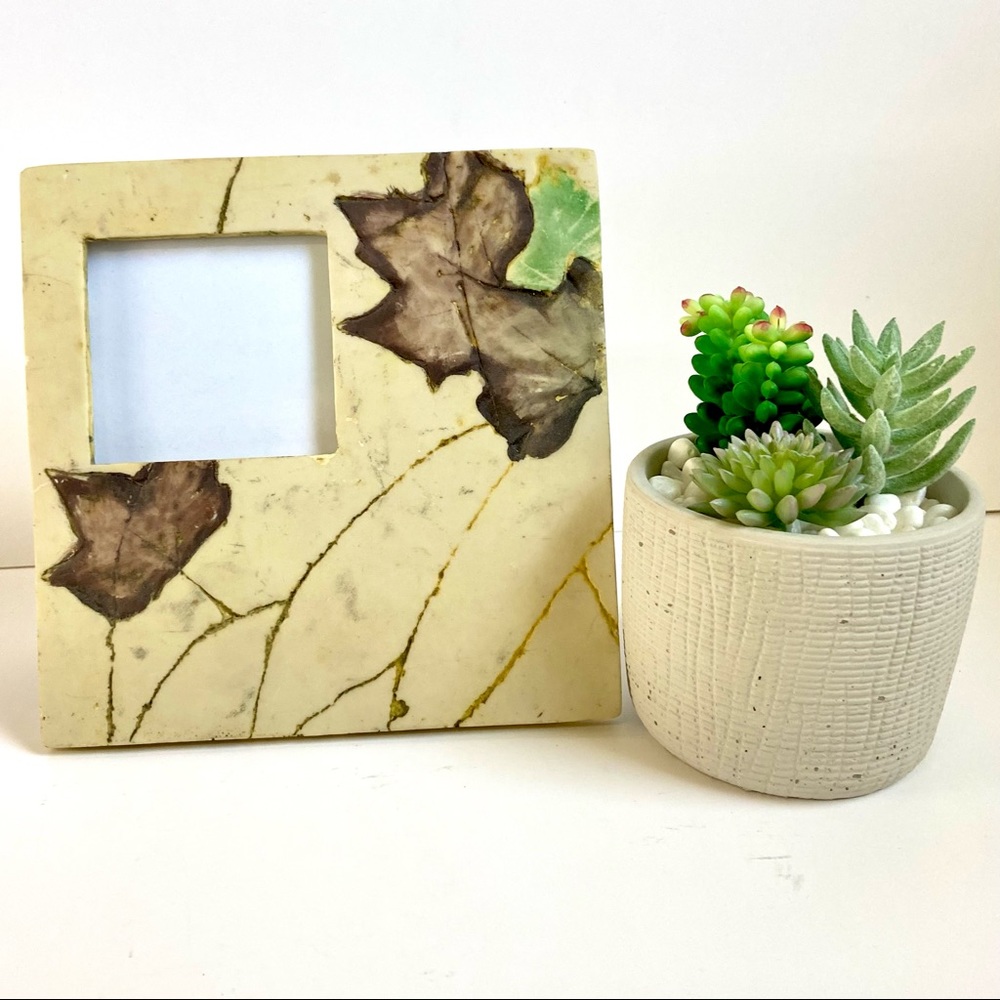 World Bazaars Stone Leaf Picture Frame